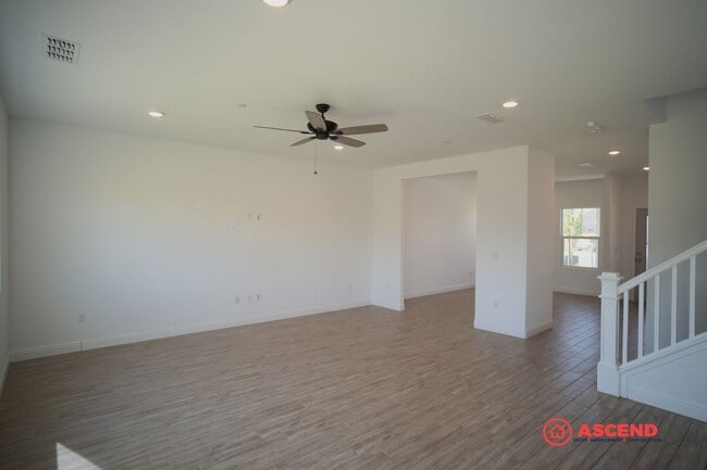 Building Photo - Stunning Home in Gossamer Grove!