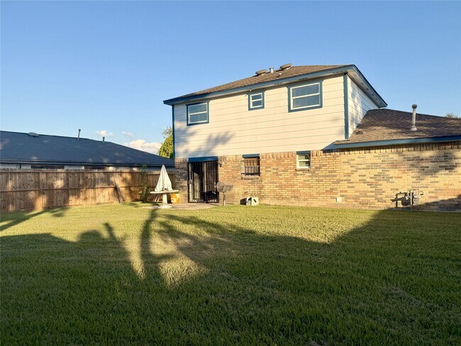 Building Photo - 12715 Middlesbrough Ln