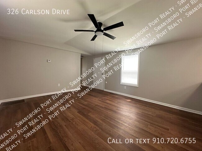 Building Photo - 326 Carlson Dr