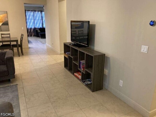 Building Photo - 2637 NW 1st St