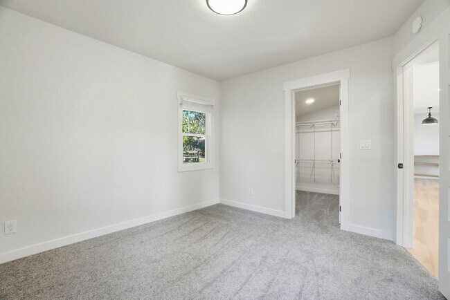 Building Photo - 12707 E Main Ave