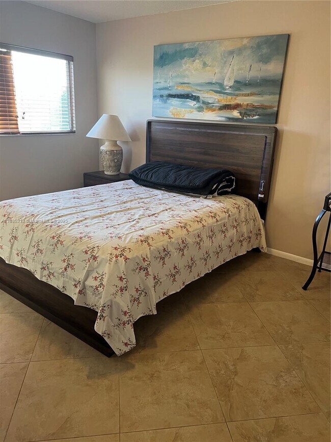 Building Photo - 12550 SW 15th St