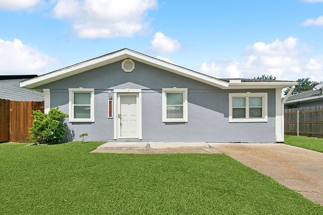 Primary Photo - Beautiful Kenner Home 3 Bedroom! Must See!