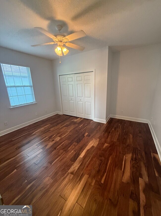 Building Photo - 1603 Sandpiper Ct