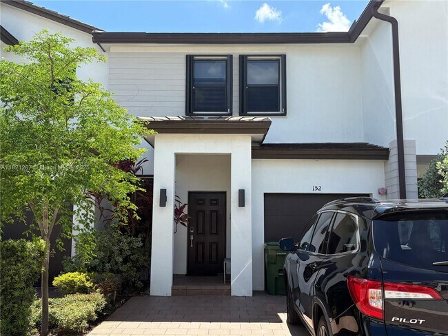 Primary Photo - 152 SW 185th Way