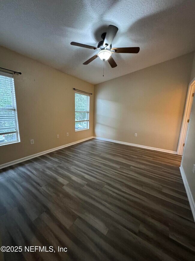 Building Photo - 6093 Maggies Cir