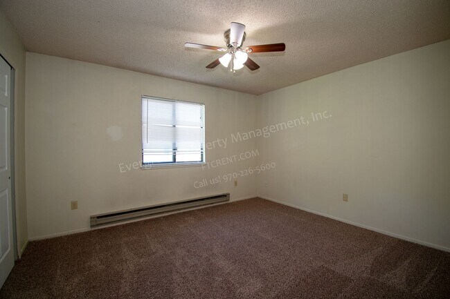 Building Photo - 3950 Manhattan Ave