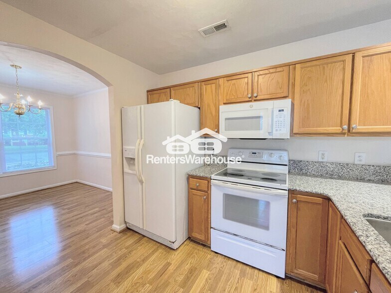 Building Photo - 4816 Kennebeck Ave