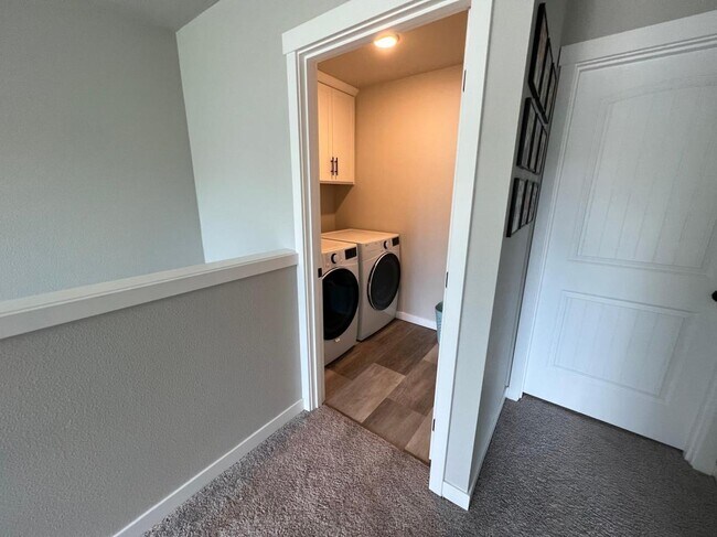 Building Photo - 2311 Quail Run Ln S