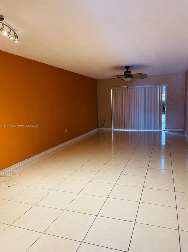 Building Photo - 518 NW 179th St