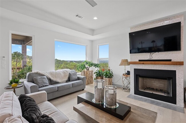 Building Photo - 20801 Jones Cove