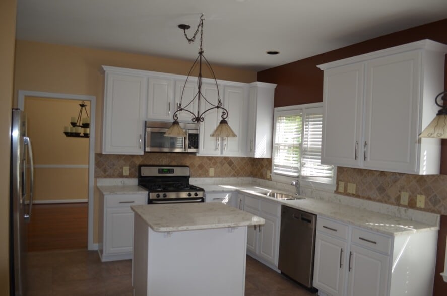Building Photo - 11075 Regal Forest Dr.