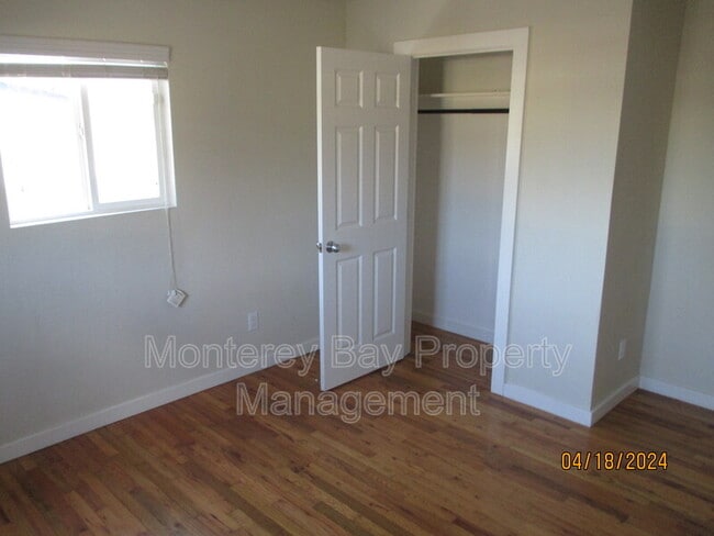 Building Photo - 1589 Soto St
