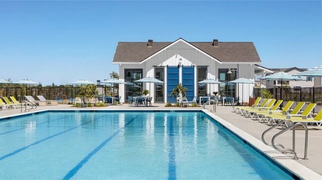 Building Photo - 5372 Island Yacht Wy