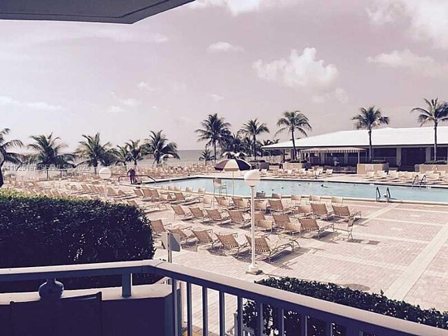 Building Photo - 1980 S Ocean Dr