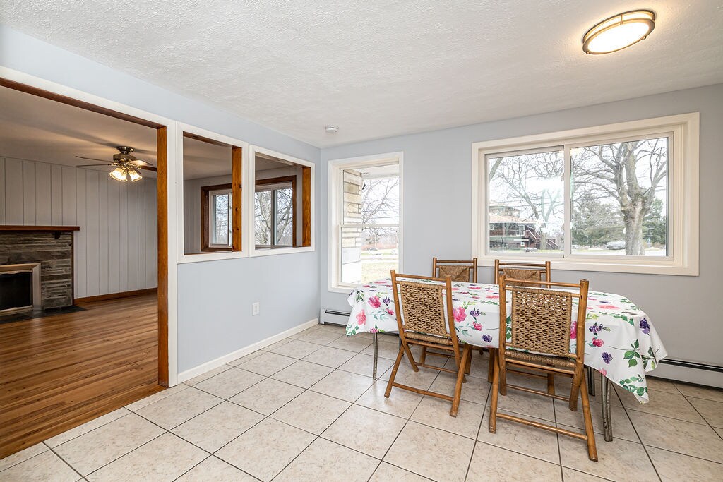 Building Photo - 4559 Makyes Rd