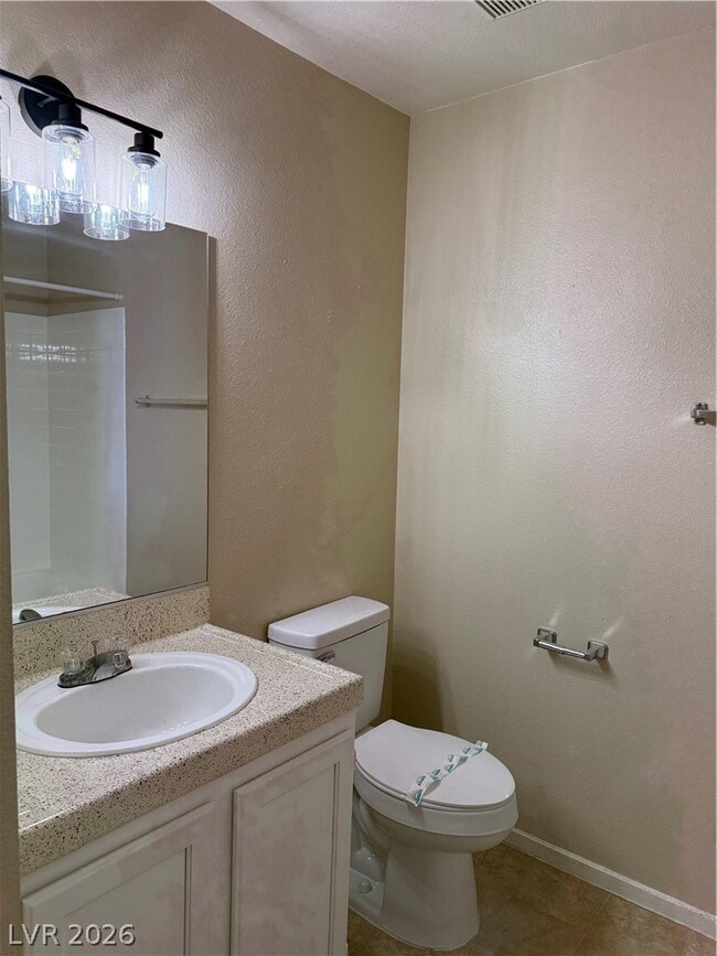 Building Photo - 7100 W Pirates Cove Rd