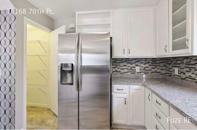 Building Photo - 16168 70th Pl N