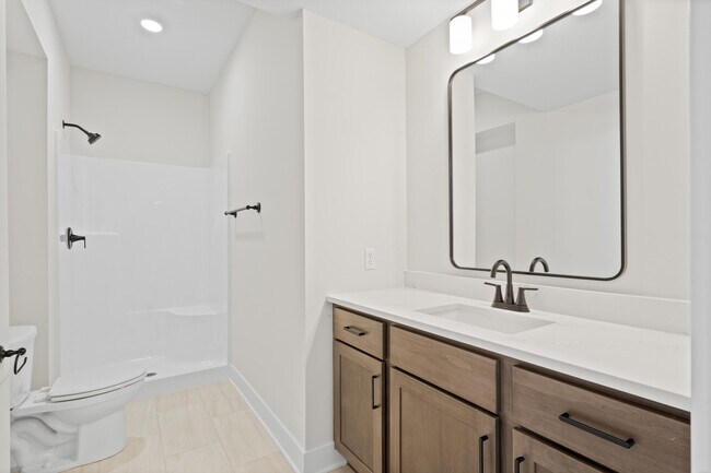 Building Photo - 5201 Buttercup Dr