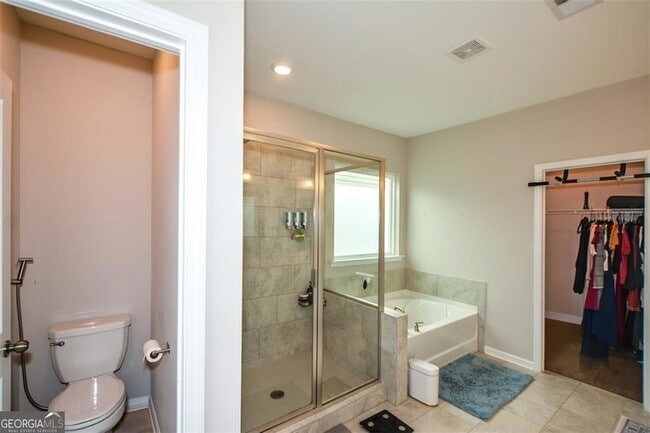 Building Photo - 3401 Park Pointe Cir