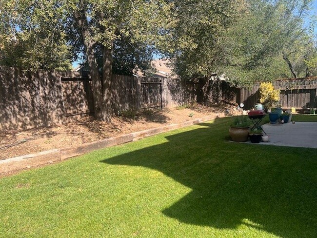 Building Photo - Exceptional Viborg Estates Home Near Downtown Solvang