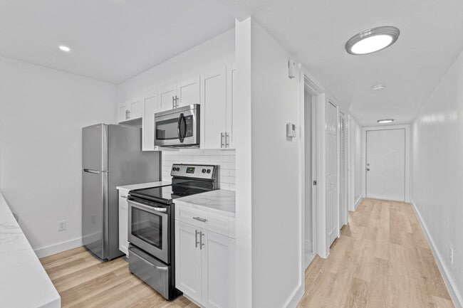 Building Photo - 271 Cypress Point Dr