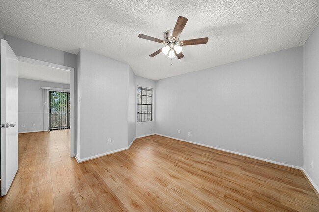 Building Photo - 2750 Holly Hall St