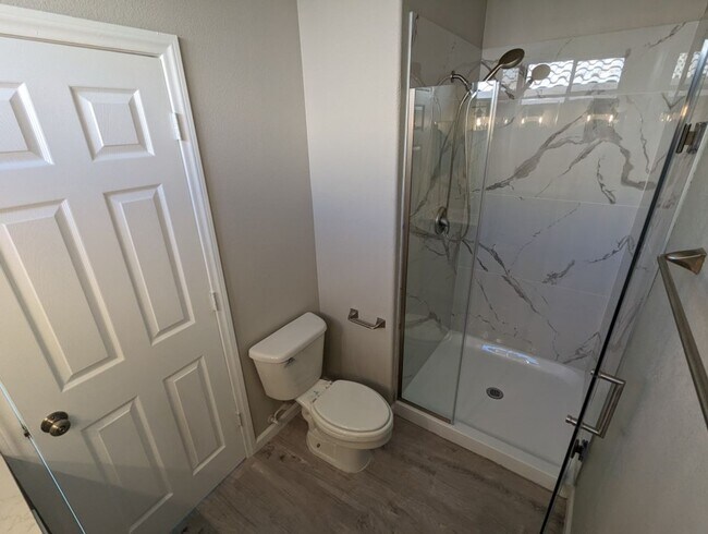 Building Photo - 10957 Napa Ridge Dr