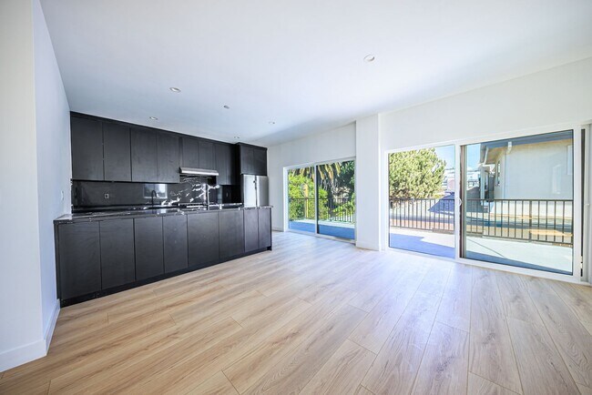 Building Photo - 1954 Purdue Ave