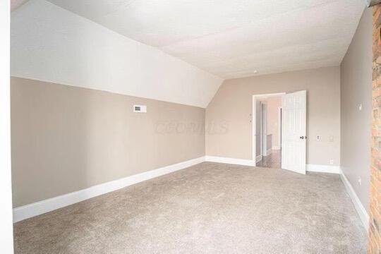 Building Photo - 925 Mt Pleasant Ave