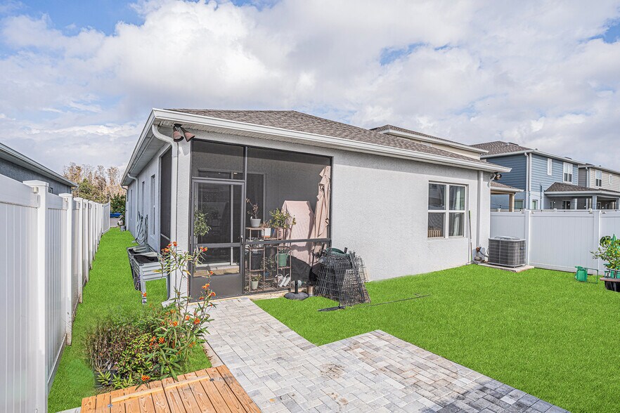 Building Photo - 19056 Heavenside Ct