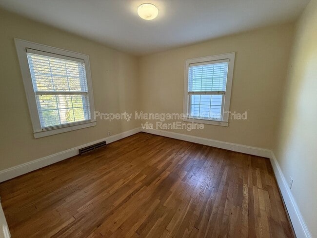 Building Photo - 1735 Polo Rd