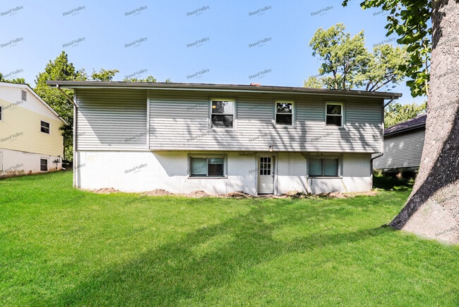 Building Photo - 6303 N Bellefontaine Ave