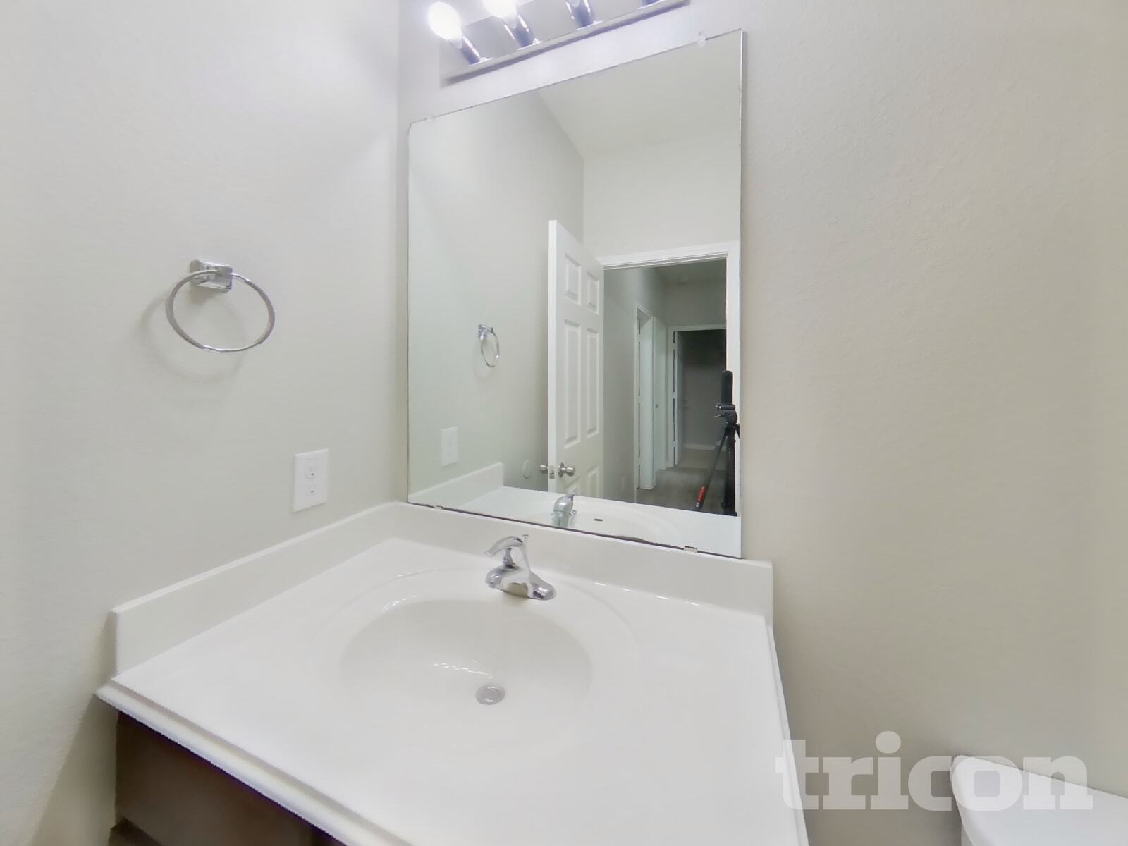 Building Photo - 417 Sapphire Ln