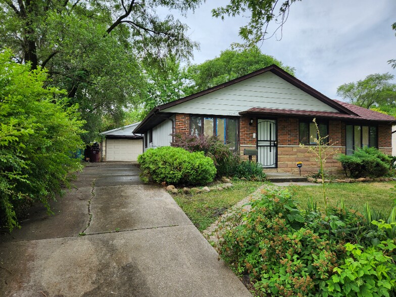 Primary Photo - 2940 224th St