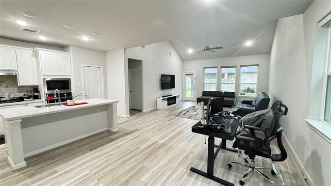 Building Photo - 9107 Brixham Dr