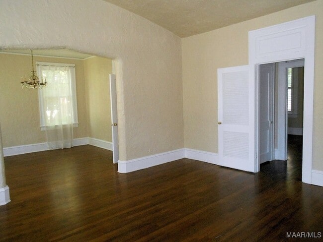 Building Photo - 1458 Watson St