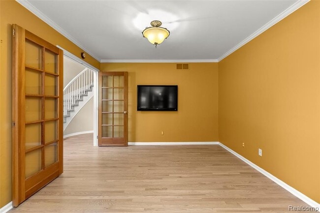 Building Photo - 5648 Whitfield Dr