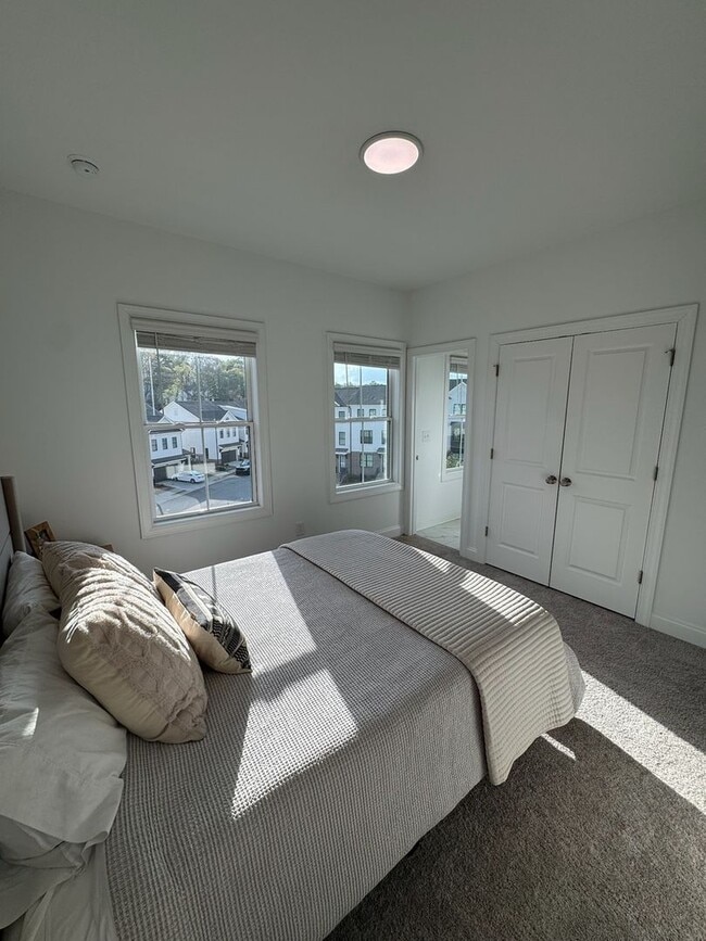 Building Photo - Charming 3BR Townhome in Buford