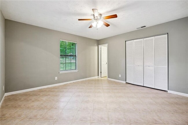 Building Photo - 2885 Webb Rd