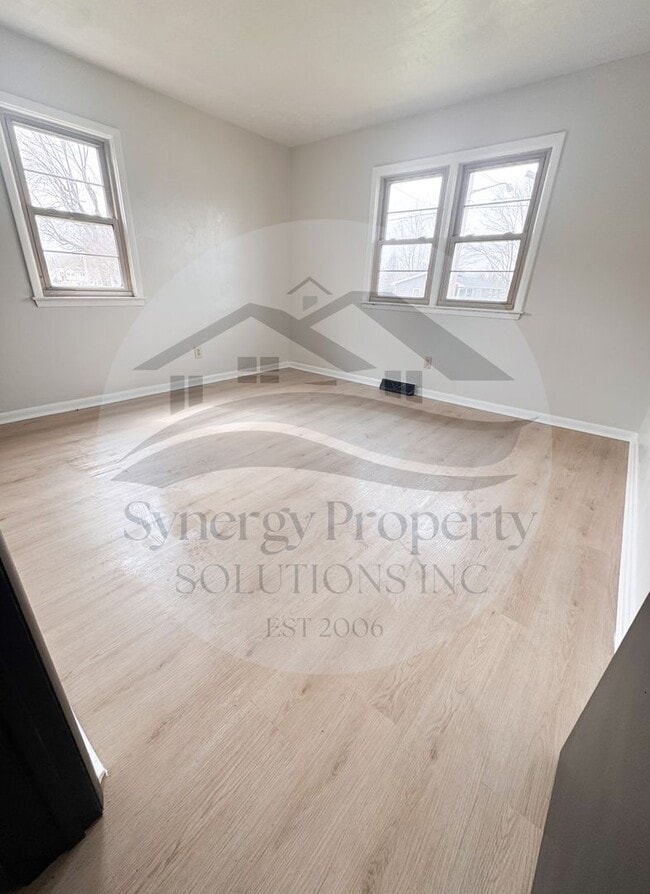 Building Photo - AVAILABLE 3/17/2026