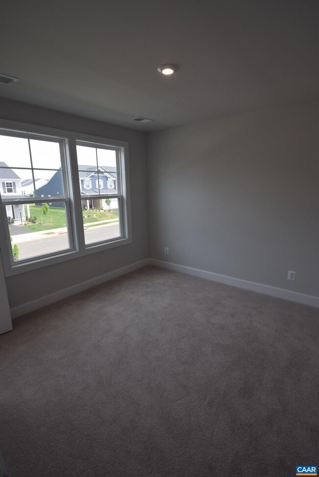 Building Photo - 129 Crabapple Ln