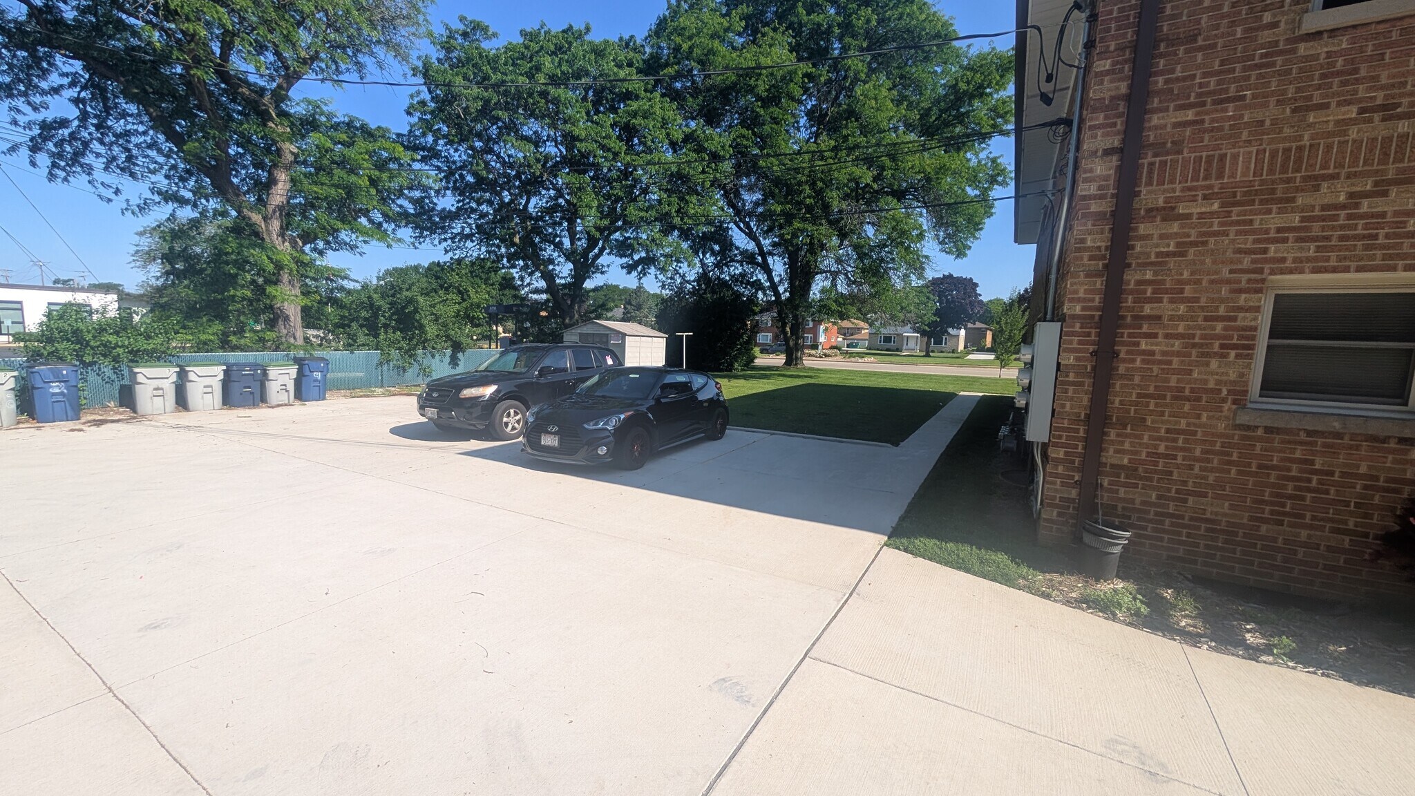 Building Photo - 7259 W Lakefield Dr