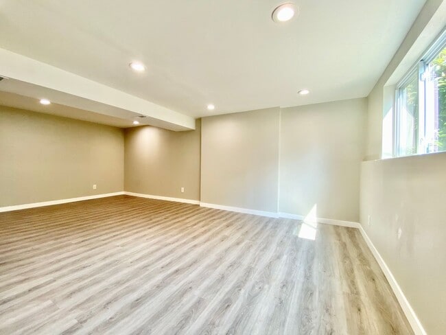 Building Photo - Great Home for rent