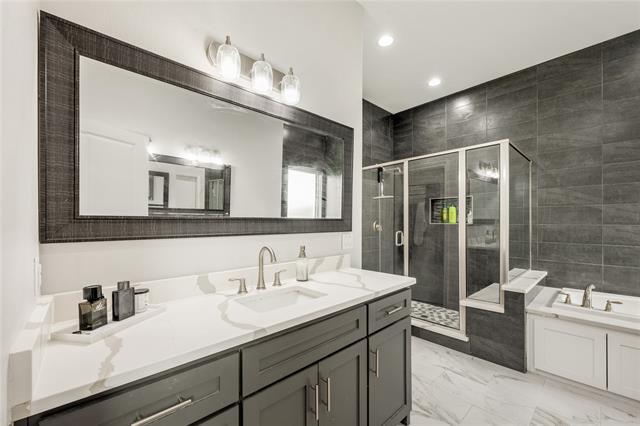 Building Photo - 7805 Pebble Beach Dr