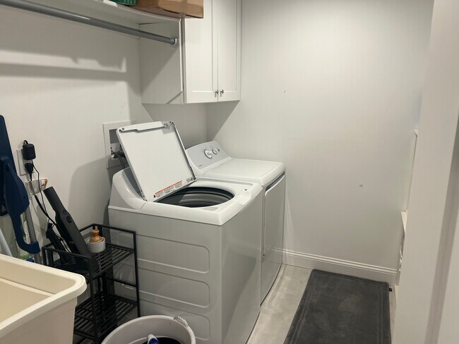 Building Photo - 111-113 Lincoln Ave