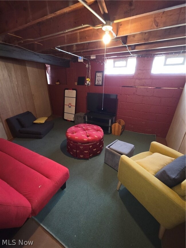 Building Photo - 4148 E 189th St