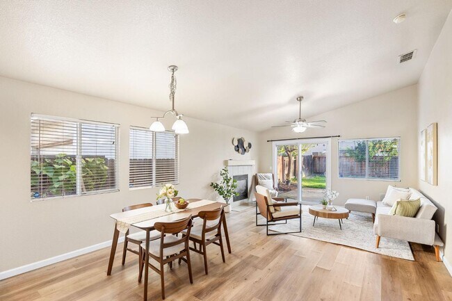 Building Photo - 4866 Alterra Way