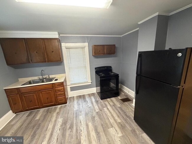 Building Photo - 731 Osborne Way