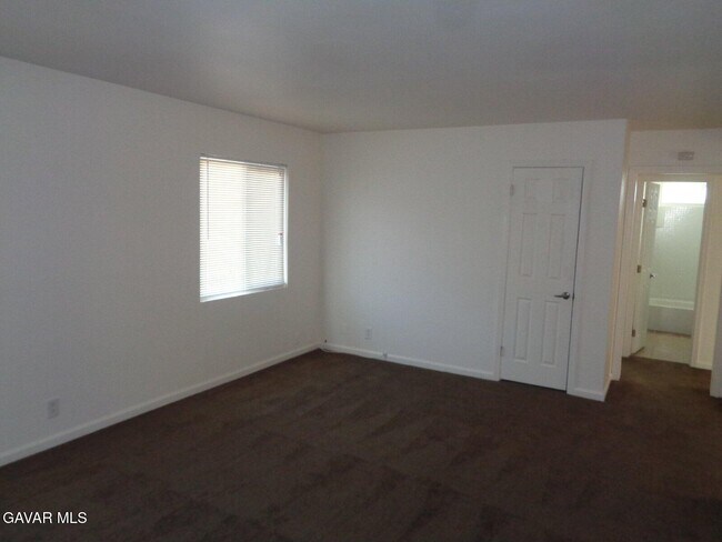 Building Photo - 44253 Beech Ave